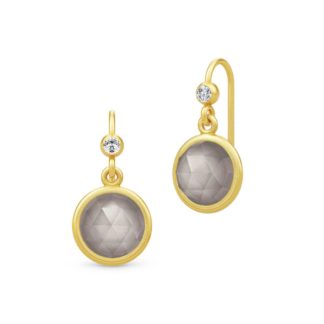 Øreringe i guld med grå sten og diamant af Julie Sandlau
